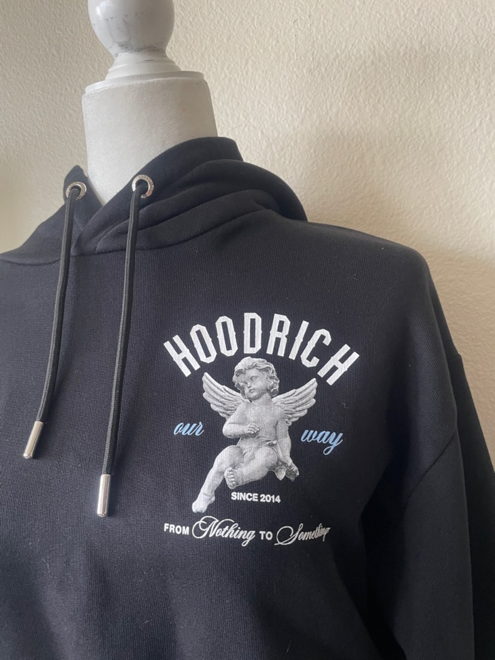 HOODRICH - WOMEN'S GLOW ANGEL CROPPED HOODIE IN BLACK - Picture 5 of 13